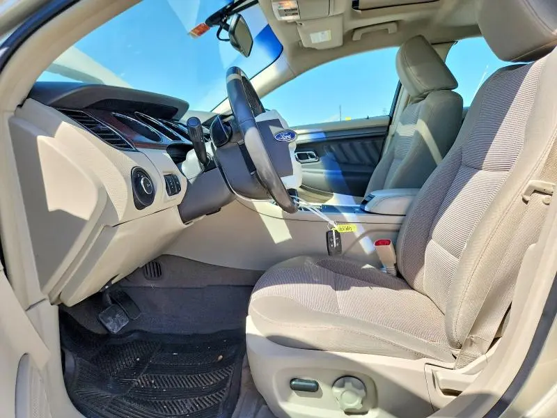 2010 FORD TAURUS SEL  