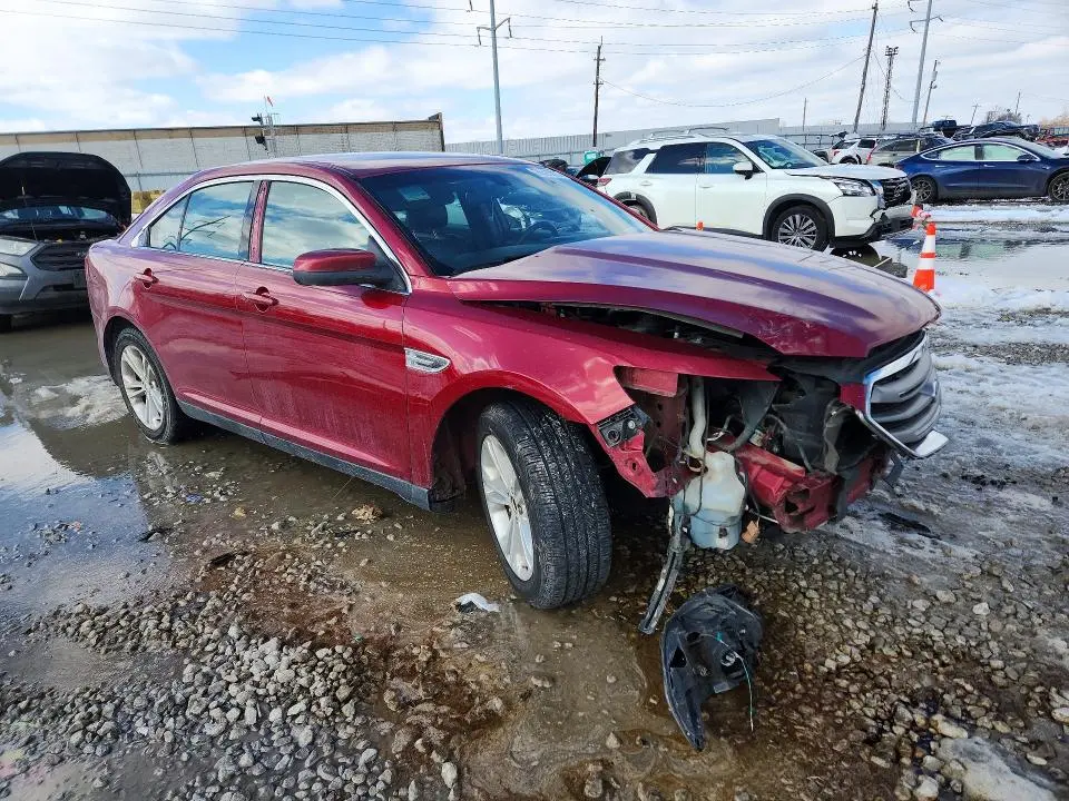 2019 FORD TAURUS SEL  