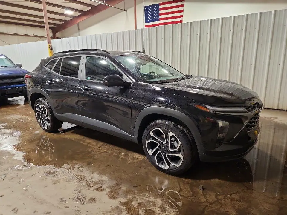 2025 CHEVROLET TRAX 2RS  