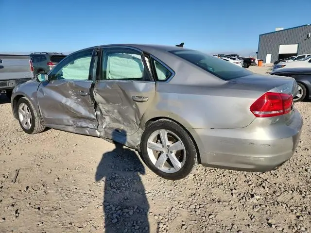 2013 VOLKSWAGEN PASSAT SE  