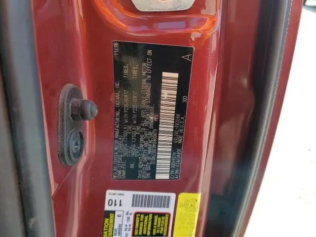 2017 TOYOTA SIENNA LE  