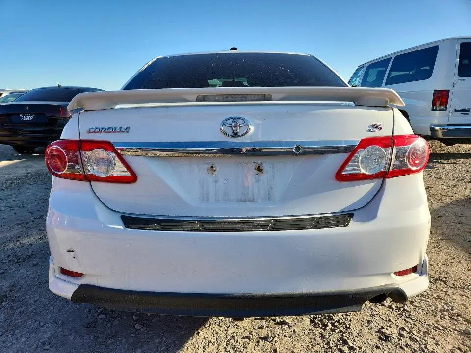 2011 TOYOTA COROLLA   