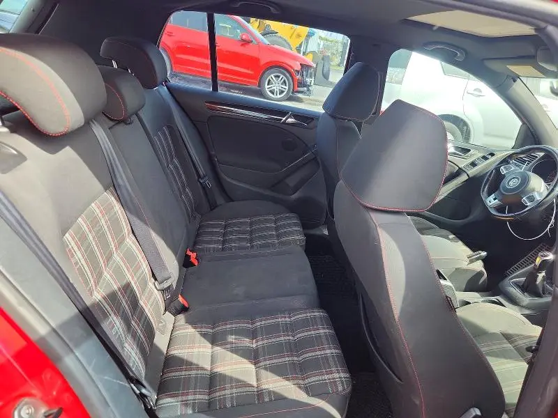 2010 VOLKSWAGEN GTI   