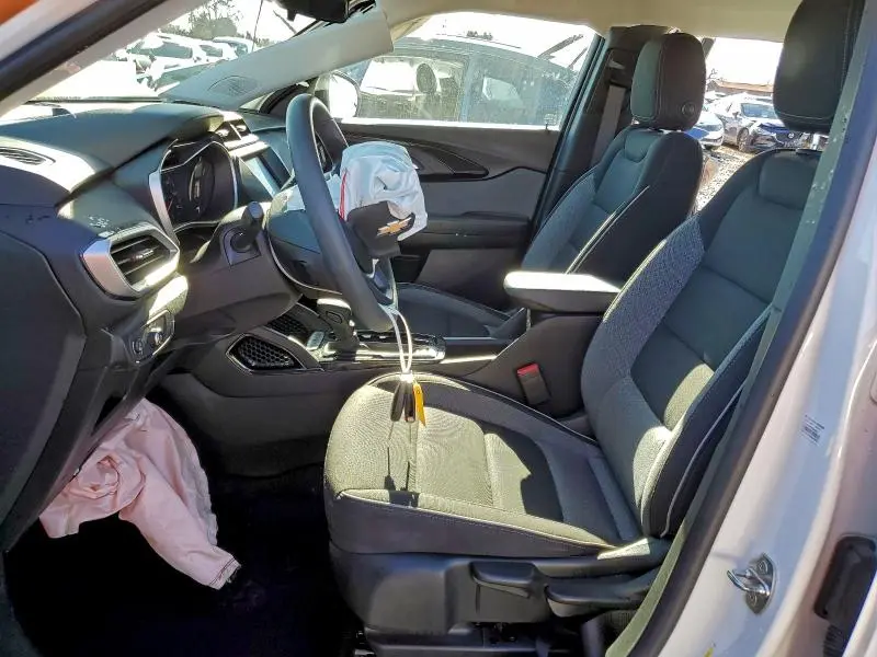 2023 CHEVROLET TRAILBLAZER LS  