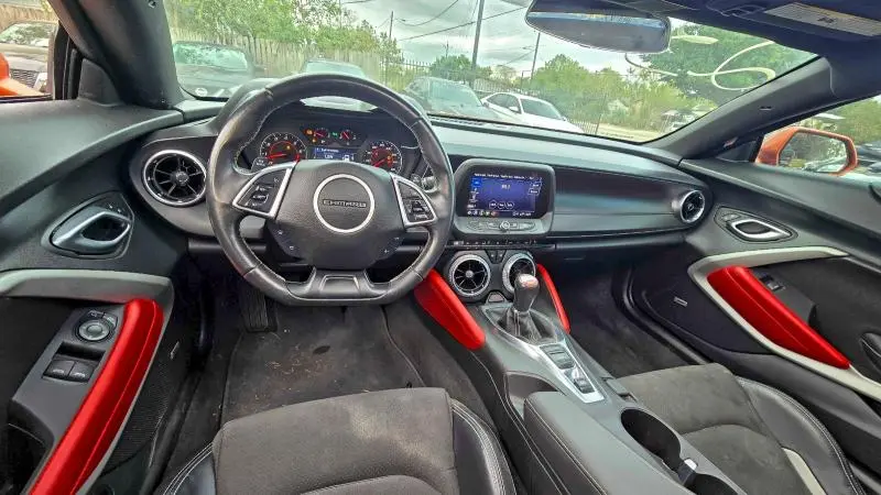 2023 CHEVROLET CAMARO LT1  