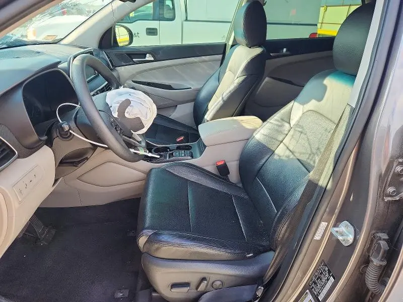 2020 HYUNDAI TUCSON SEL  