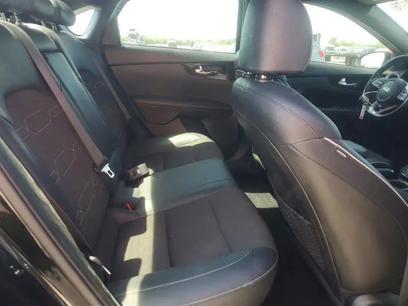 2020 KIA FORTE GT LINE  