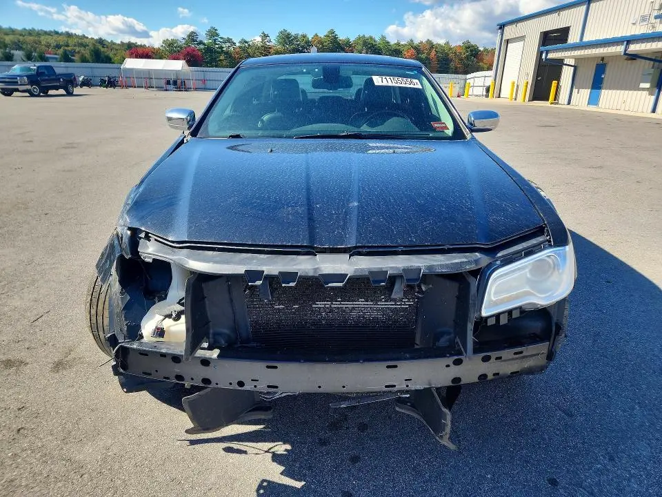 2015 CHRYSLER 300C   