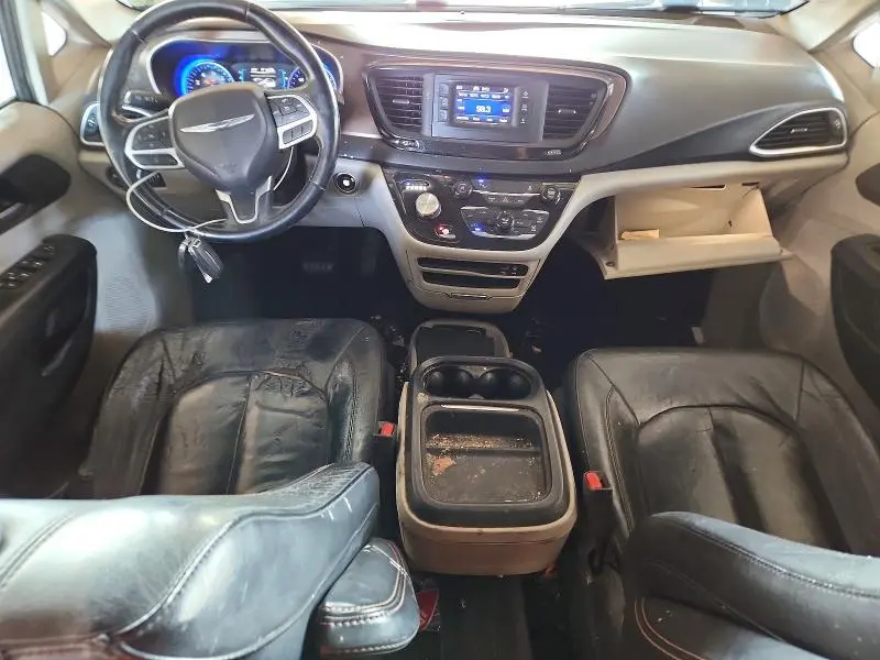2017 CHRYSLER PACIFICA TOURING L  