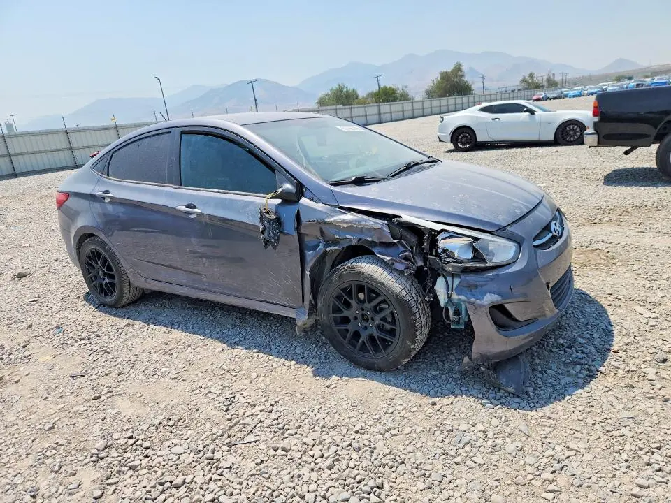 2016 HYUNDAI ACCENT SE  