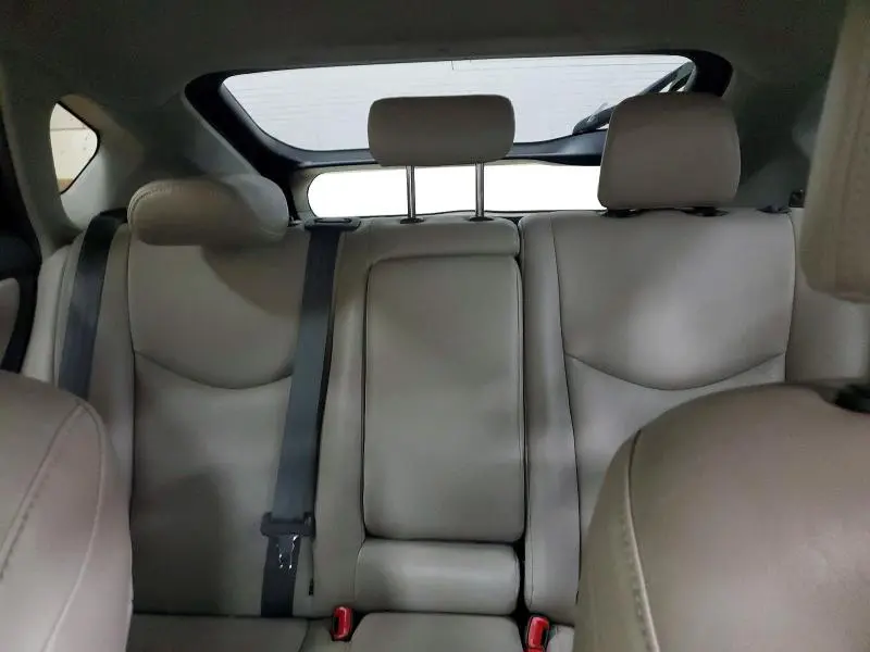 2010 TOYOTA PRIUS III  