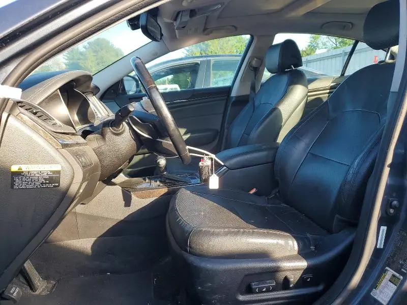 2015 KIA CADENZA PREMIUM  