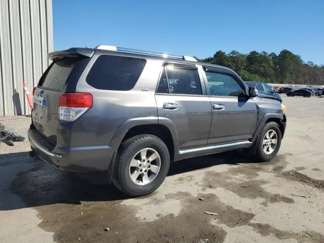 2011 TOYOTA 4RUNNER SR5  
