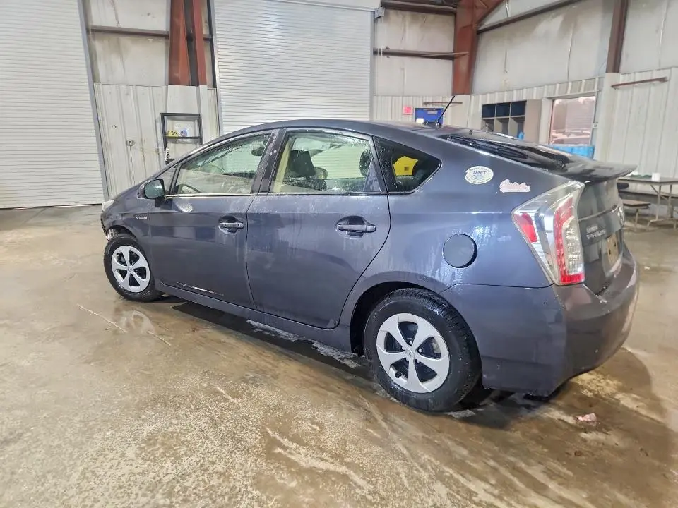 2014 TOYOTA PRIUS FOUR  