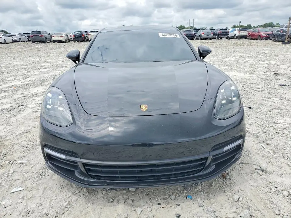 2018 PORSCHE PANAMERA 4  