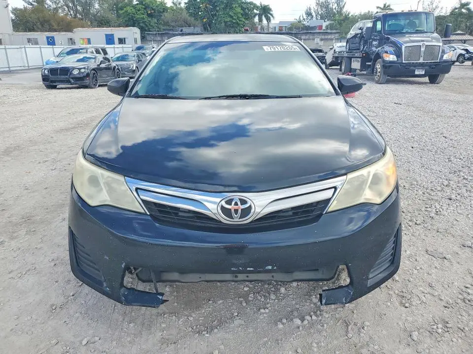 2014 TOYOTA CAMRY LE  