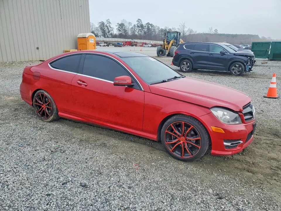 2015 MERCEDES-BENZ C 250  