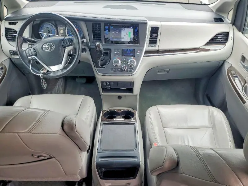 2017 TOYOTA SIENNA XLE 8-PASSENGER  