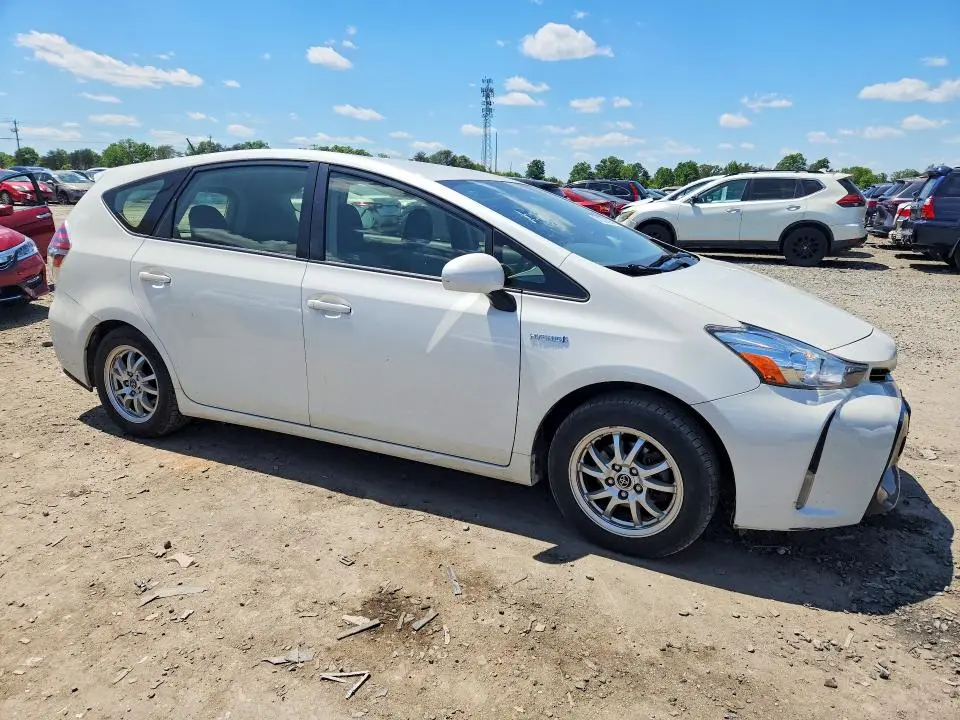 2015 TOYOTA PRIUS V THREE  