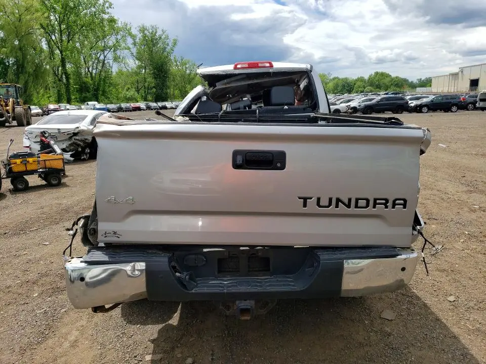 2015 TOYOTA TUNDRA   