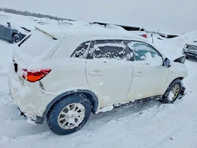 2017 MITSUBISHI RVR SE  