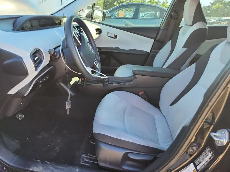 2017 TOYOTA PRIUS TWO  