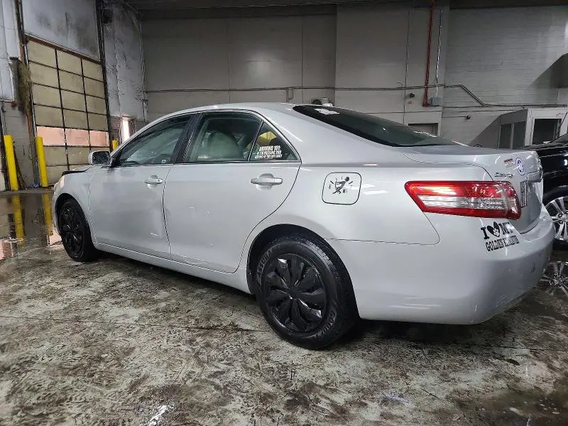 2010 TOYOTA CAMRY BASE  