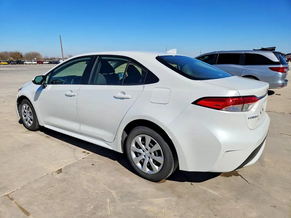 2022 TOYOTA COROLLA LE  