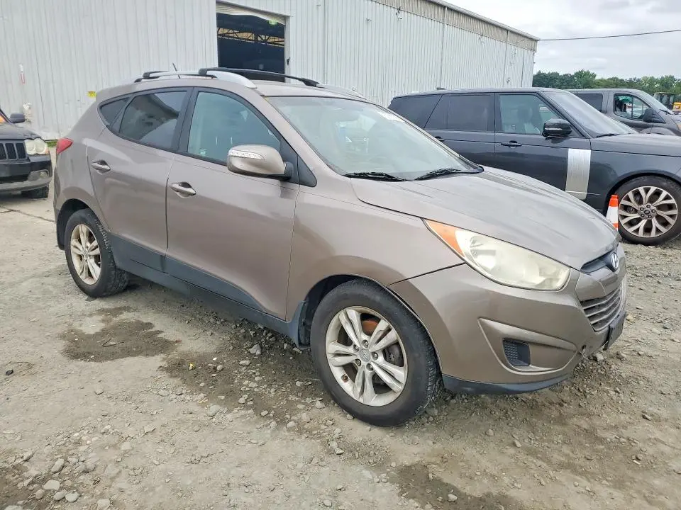 2012 HYUNDAI TUCSON GLS  