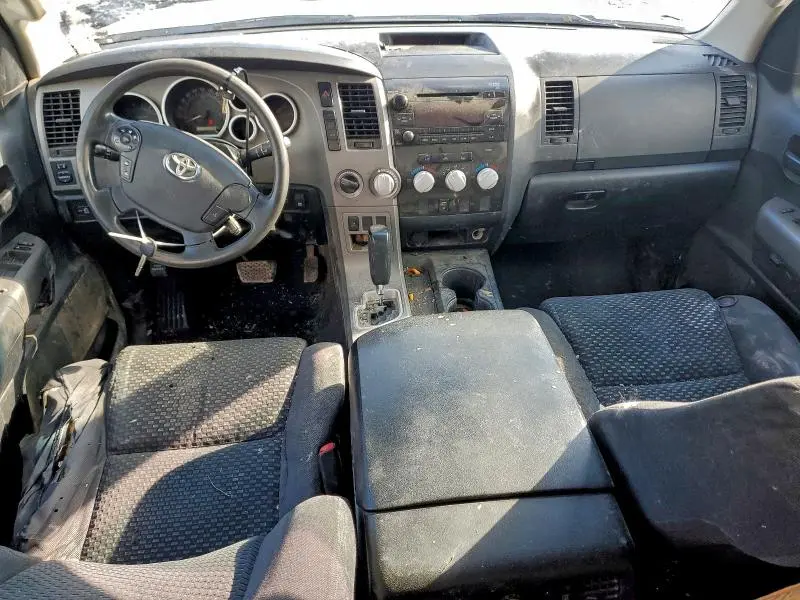 2011 TOYOTA TUNDRA CREWMAX SR5  