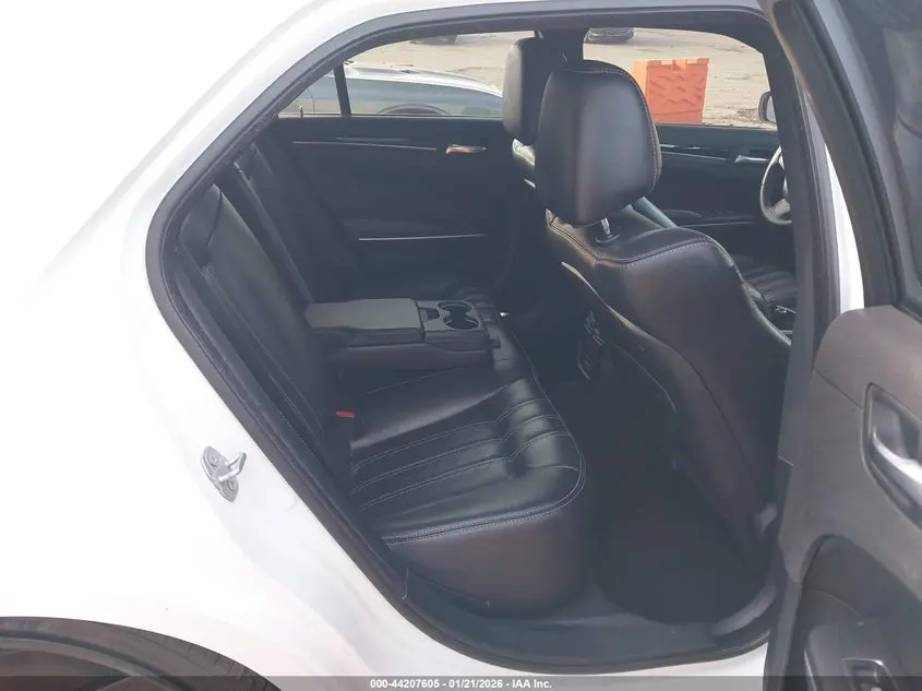2019 CHRYSLER 300 300S