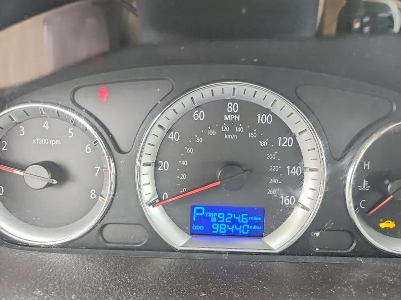 2010 HYUNDAI SONATA GLS  
