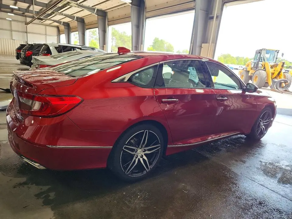 2022 HONDA ACCORD TOURING  