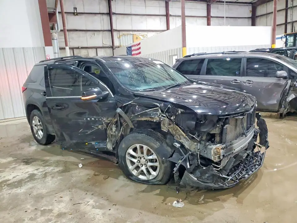 2021 CHEVROLET TRAVERSE LT  