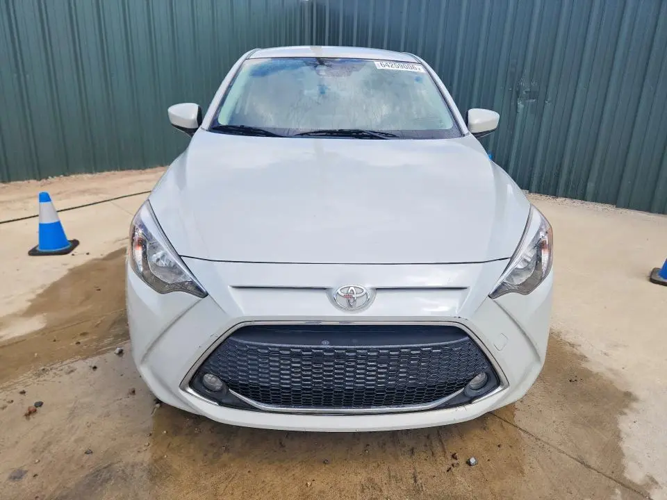 2020 TOYOTA YARIS LE  