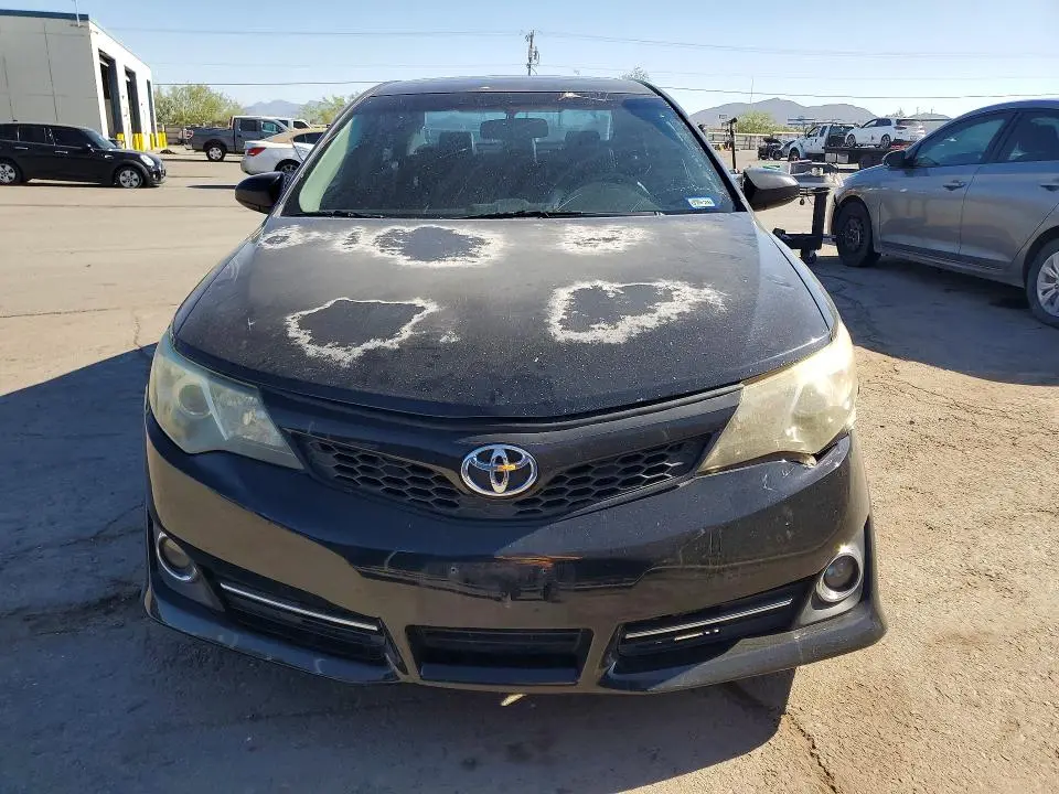 2013 TOYOTA CAMRY SE  