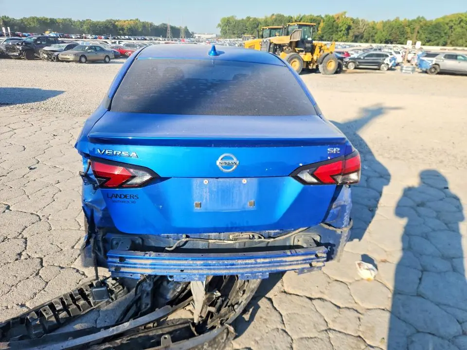 2020 NISSAN VERSA SR  