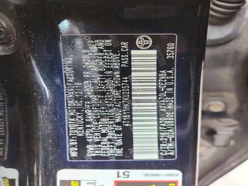 2019 TOYOTA CAMRY LE  