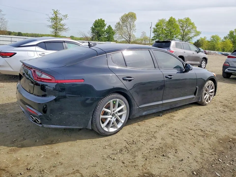 2018 KIA STINGER BASE  