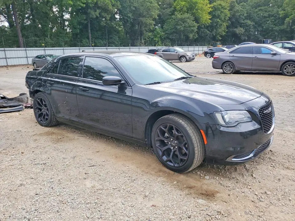 2019 CHRYSLER 300 TOURING  