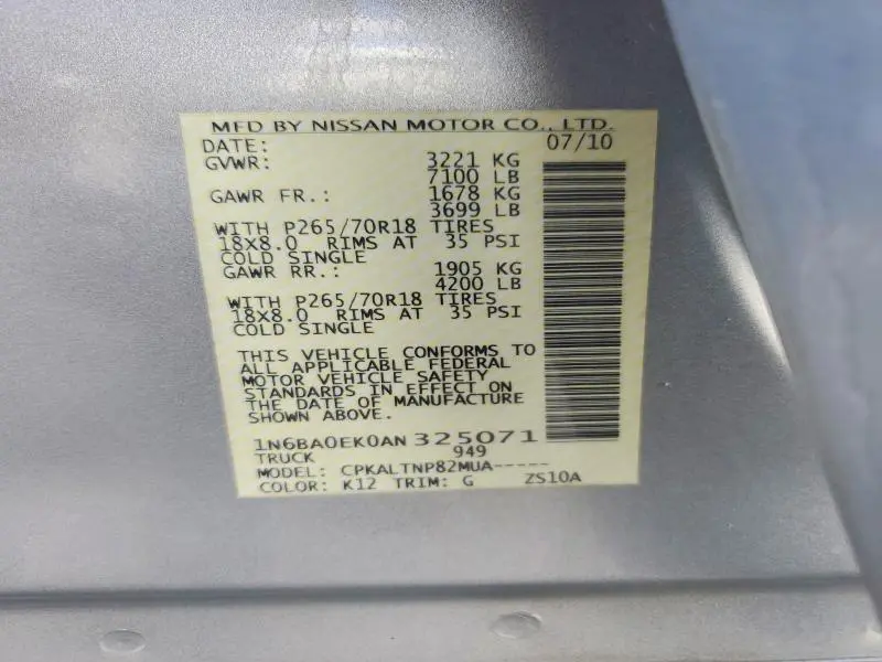 2010 NISSAN TITAN XE  