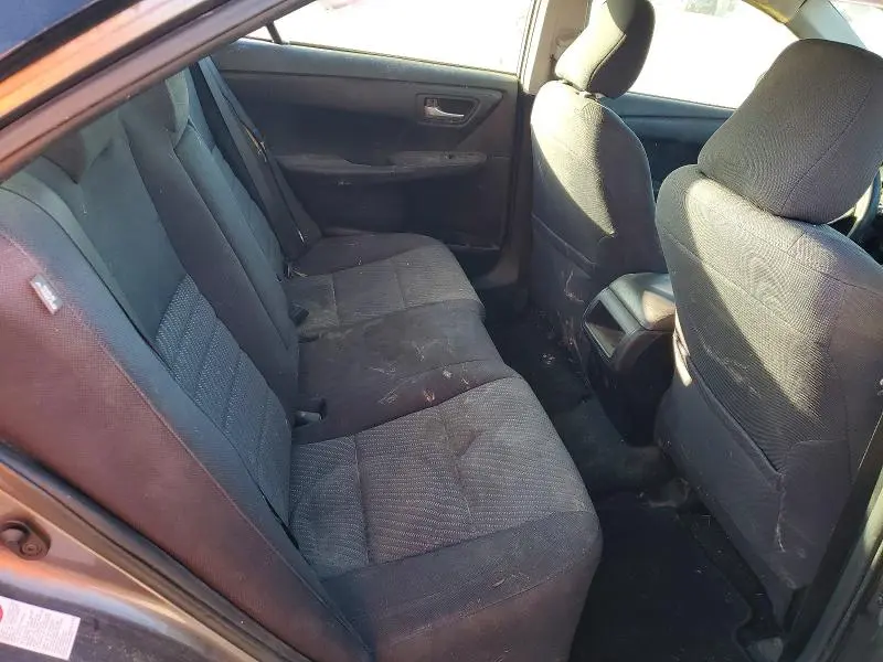 2015 TOYOTA CAMRY LE  