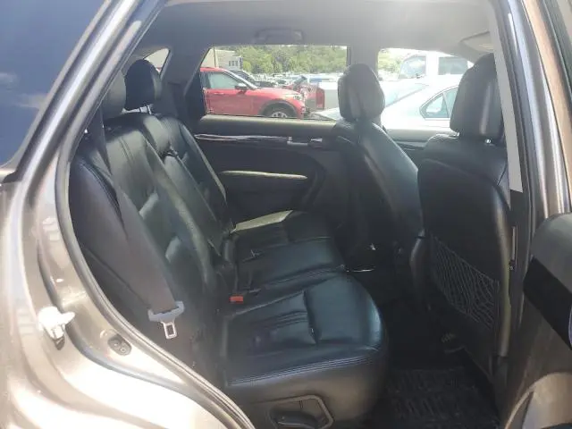 2015 KIA SORENTO LX  