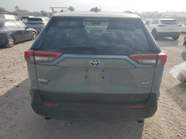 2019 TOYOTA RAV4 XLE  