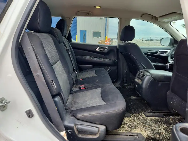 2018 NISSAN PATHFINDER SV  