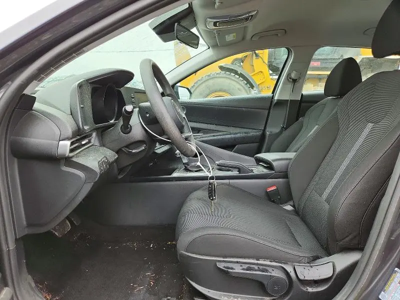 2021 HYUNDAI ELANTRA SE  