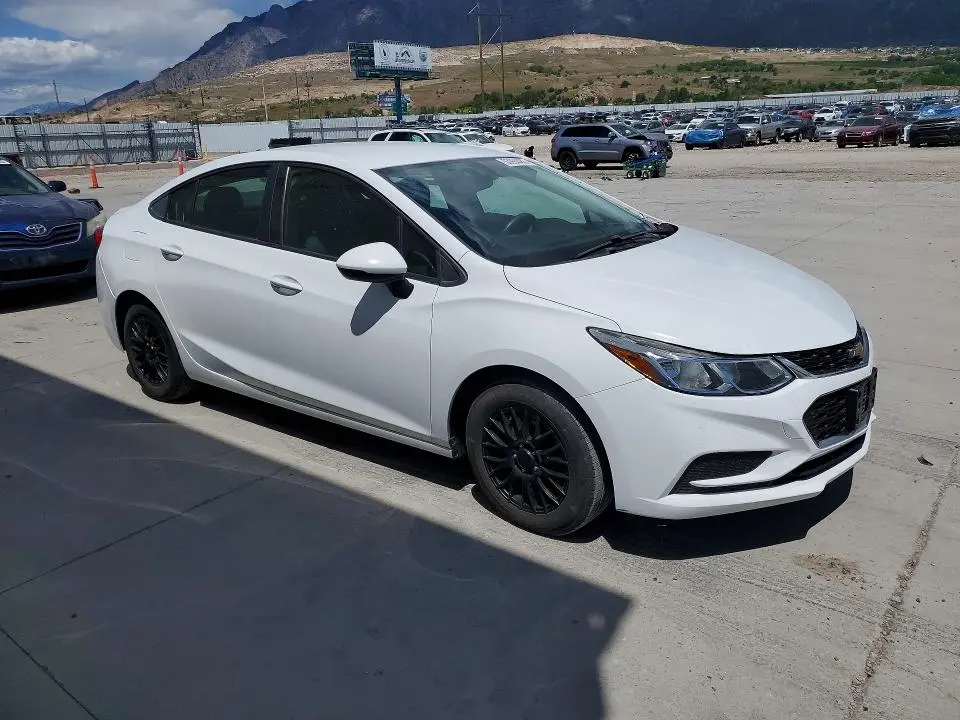 2017 CHEVROLET CRUZE LS  