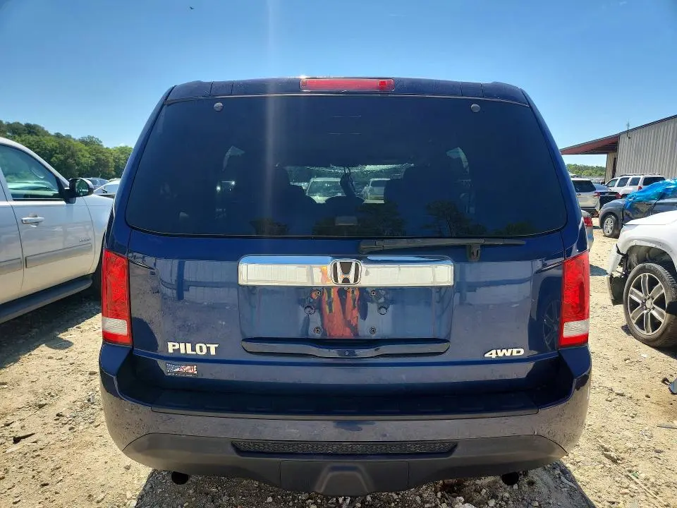 2015 HONDA PILOT LX  