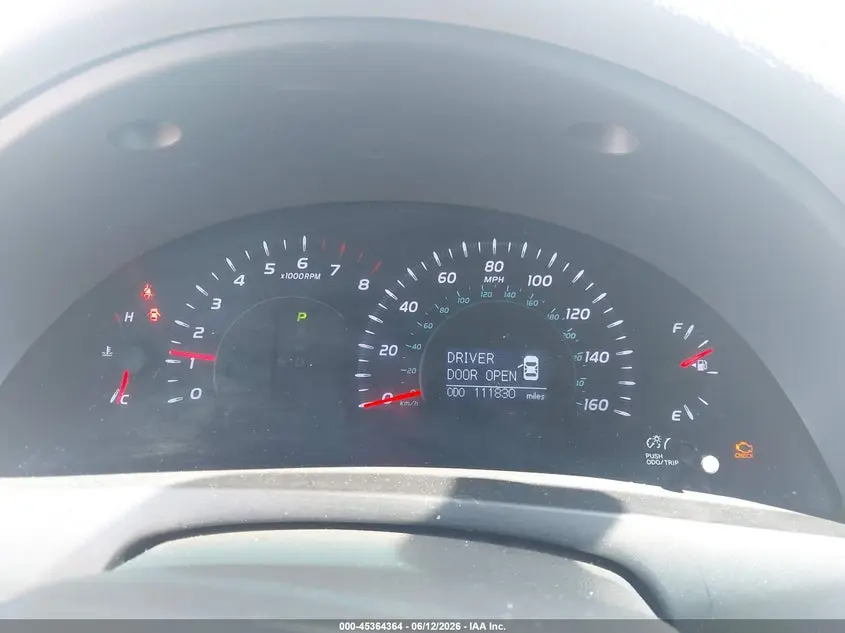 2011 TOYOTA CAMRY XLE V6