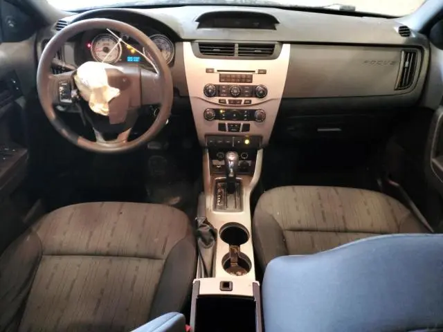 2010 FORD FOCUS SE  